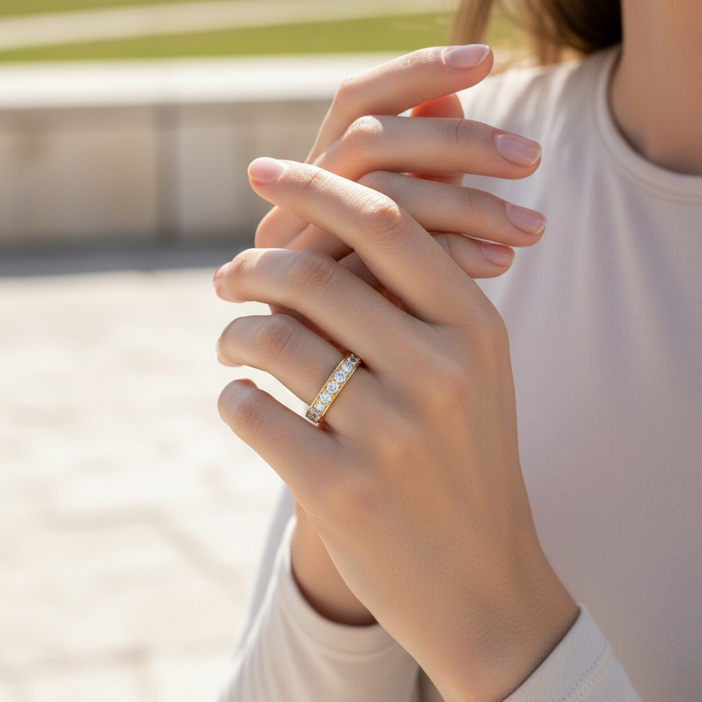 1.2CT Round Cut VVS Moissanite Three Sided Wedding Band 1.2CT Round Cut VVS Moissanite Three Sided Wedding Band