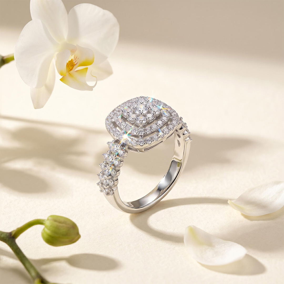 1.27ct. tw. Round Cut VVS Moissanite Double Halo Engagement Ring 1.27ct. tw. Round Cut VVS Moissanite Double Halo Engagement Ring