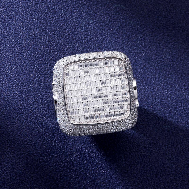 Custom S925 & VVS1 Baguette Moissanite Ring Deposit