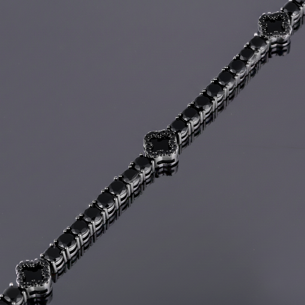 4mm Iced Out Four Leaf Clover Tennis Chain in Black Gold
