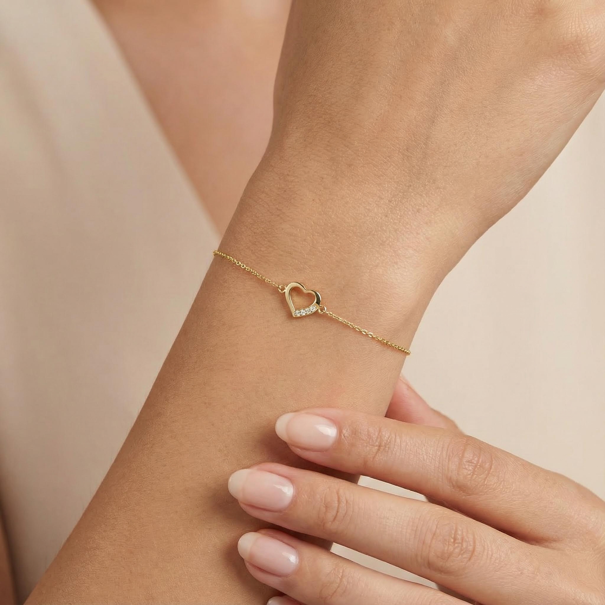 S925 Silver Heart Shaped Diamond Halo Bracelet