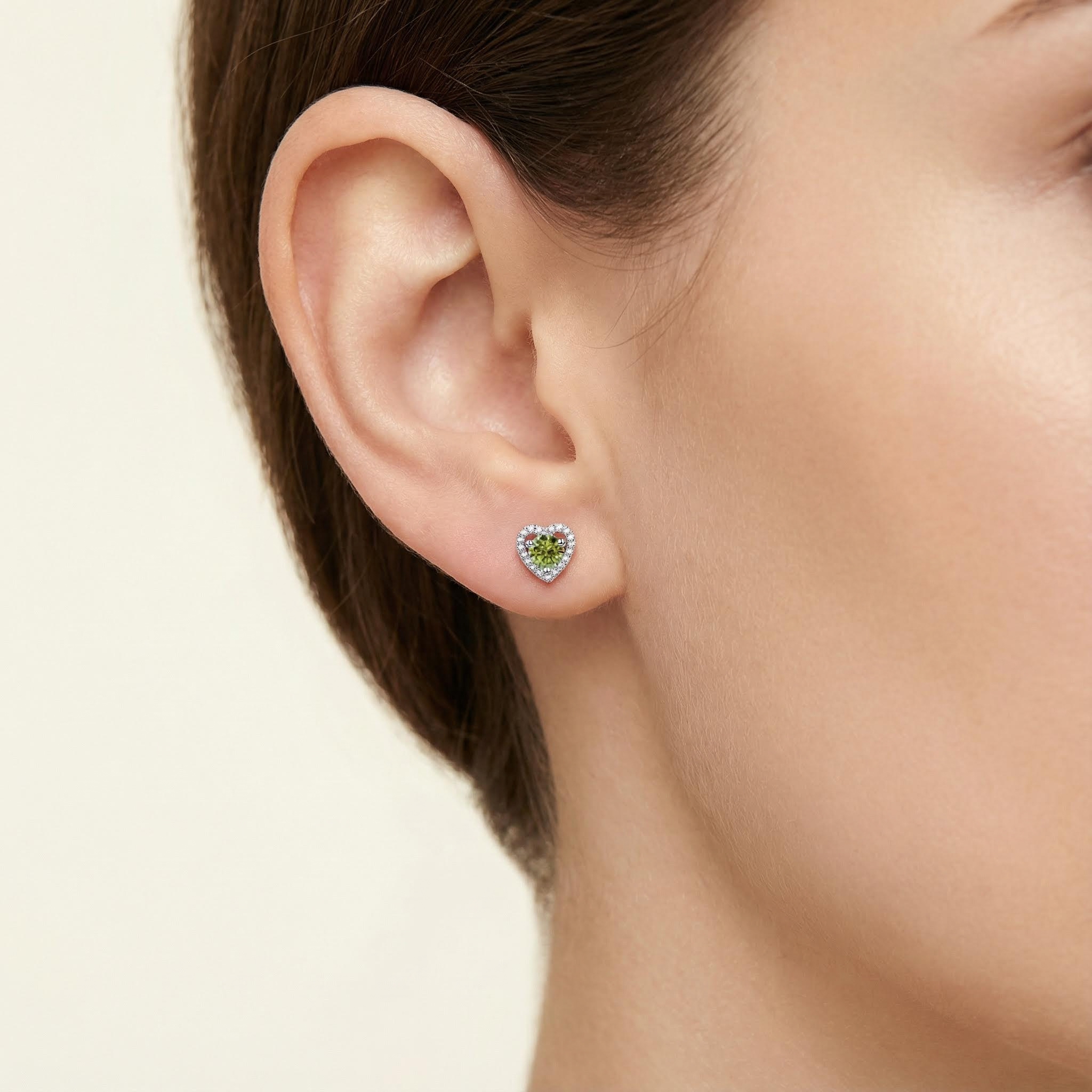 0.5CT Round Cut VVS Moissanite S925 Silver Heart Shape Halo Stud Earrings 0.5CT Round Cut VVS Moissanite S925 Silver Heart Shape Halo Stud Earrings