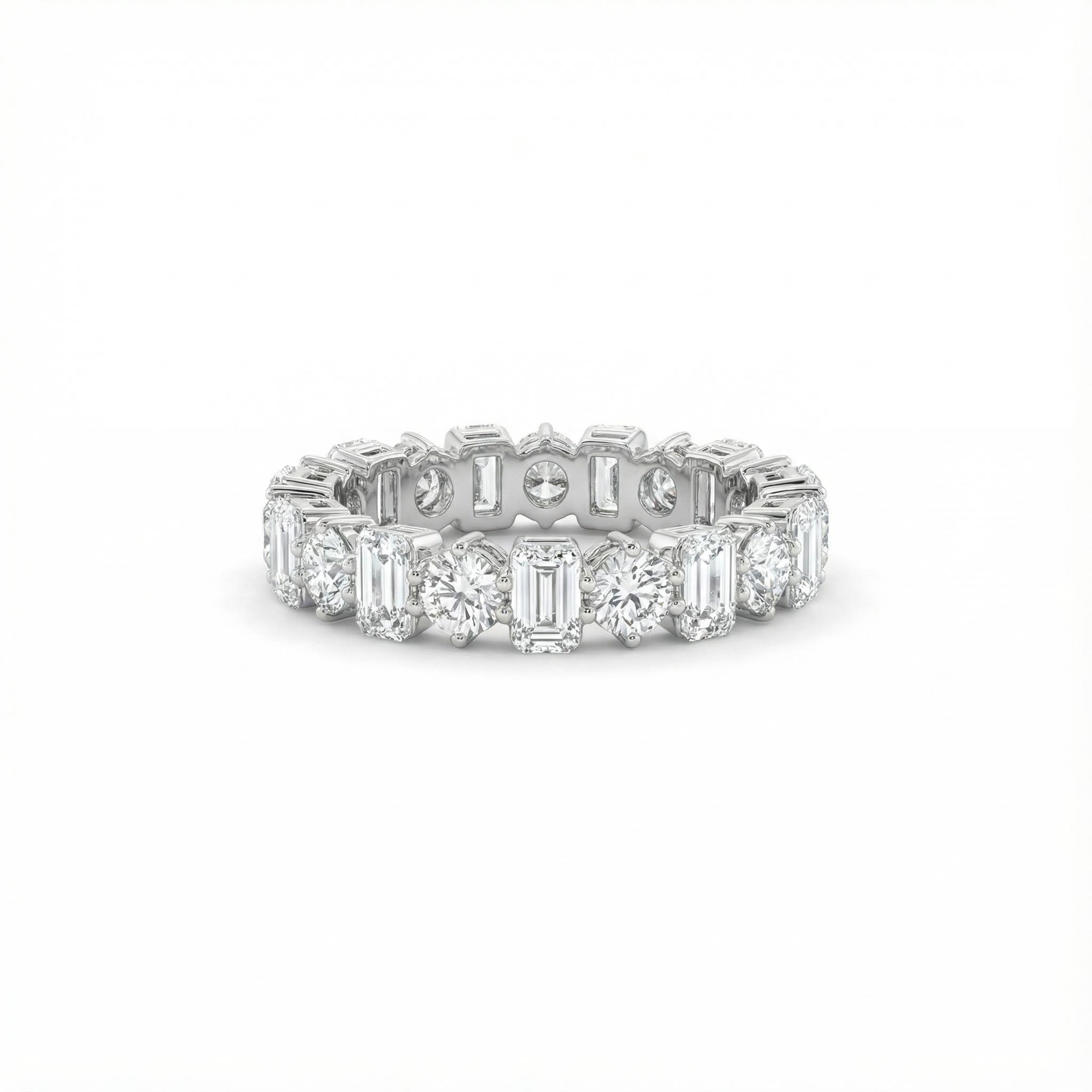 3mm/4mm Alternating Round and Emerald Cut VVS Moissanite Wedding Band 3mm/4mm Alternating Round and Emerald Cut VVS Moissanite Wedding Band