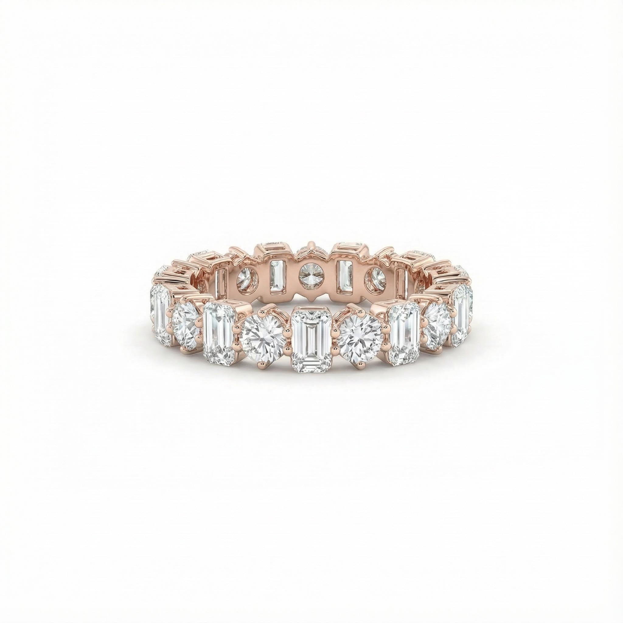 3mm/4mm Alternating Round and Emerald Cut VVS Moissanite Wedding Band 3mm/4mm Alternating Round and Emerald Cut VVS Moissanite Wedding Band