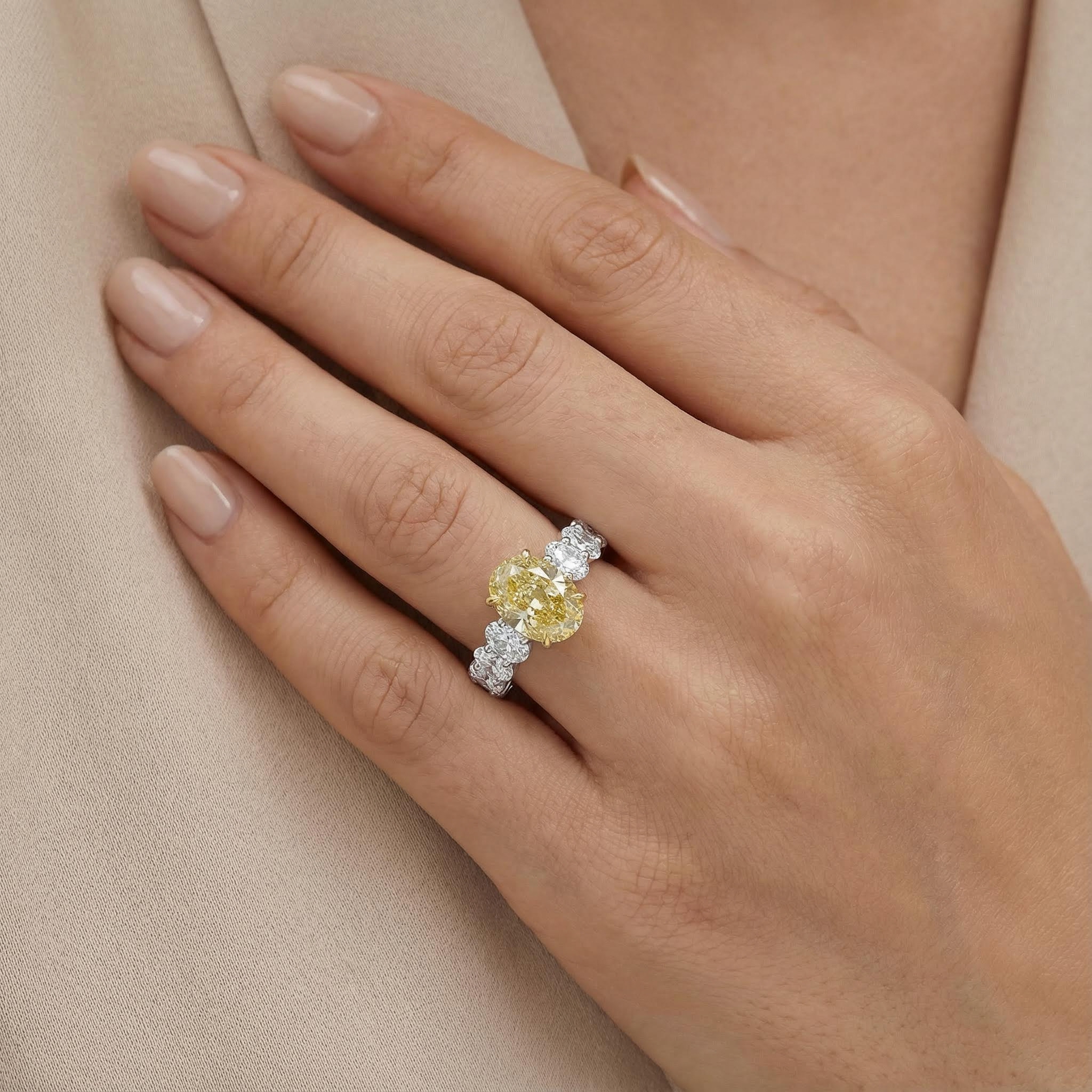 S925 Silver Yellow Oval Cut Diamond Pave Engagement Ring S925 Silver Yellow Oval Cut Diamond Pave Engagement Ring