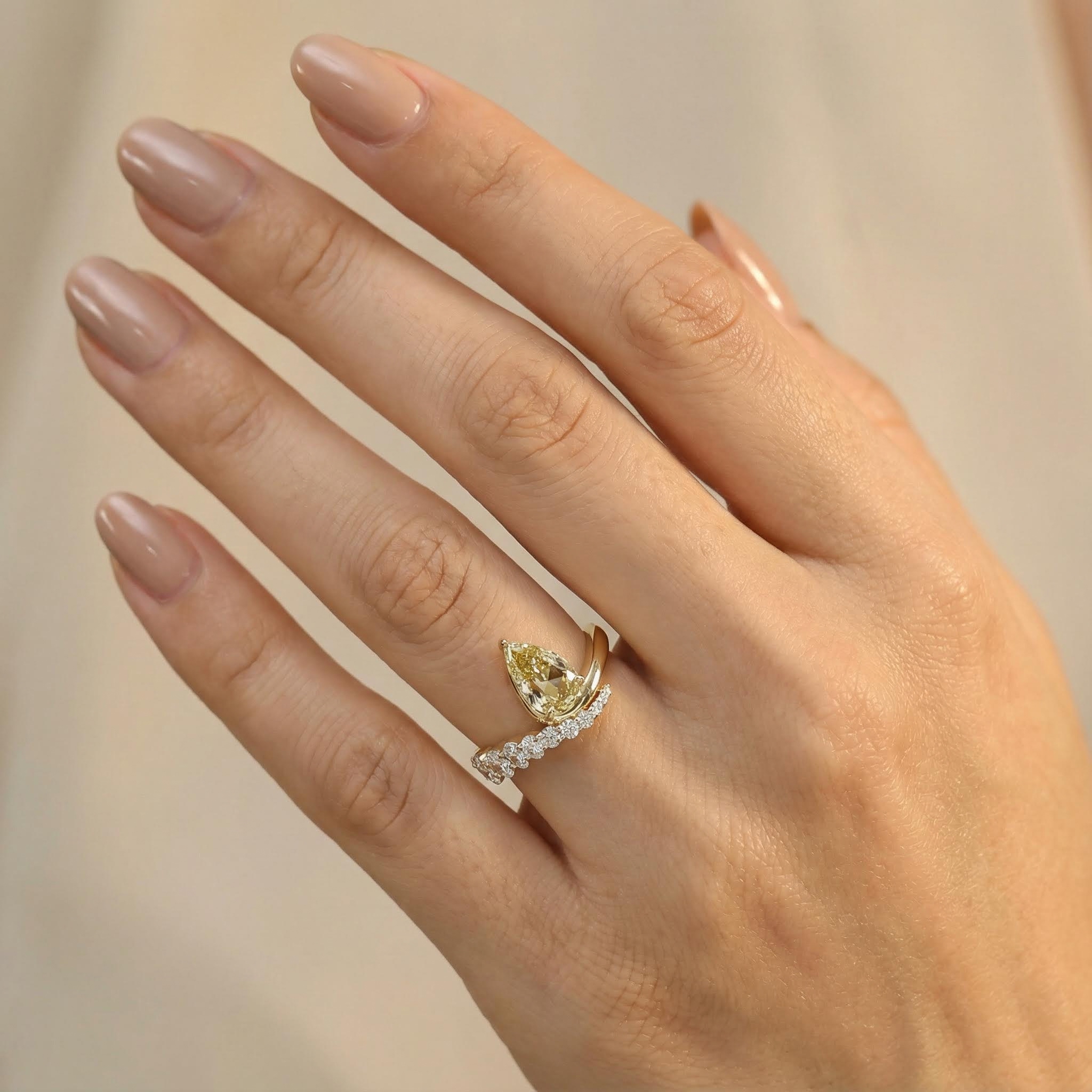 S925 Silver Pear Diamond Curved Style Engagement Ring