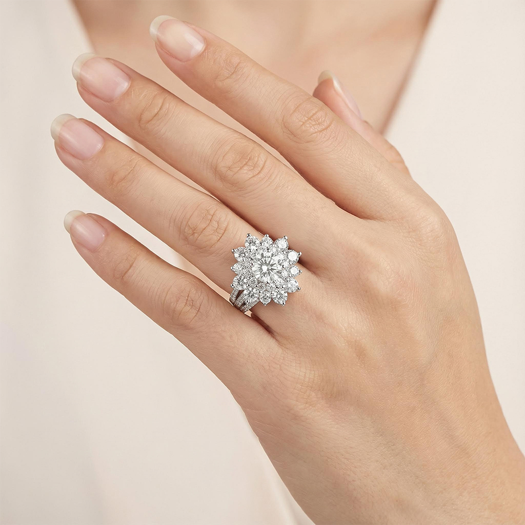 Round Cut VVS Moissanite Floral Style Cluster Halo Engagement Ring Round Cut VVS Moissanite Floral Style Cluster Halo Engagement Ring