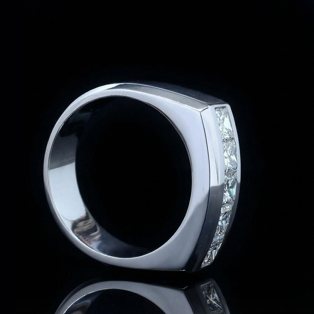 S925S & VVS Moissanite 5 Stone Princess Cut Diamond Band S925S & VVS Moissanite 5 Stone Princess Cut Diamond Band