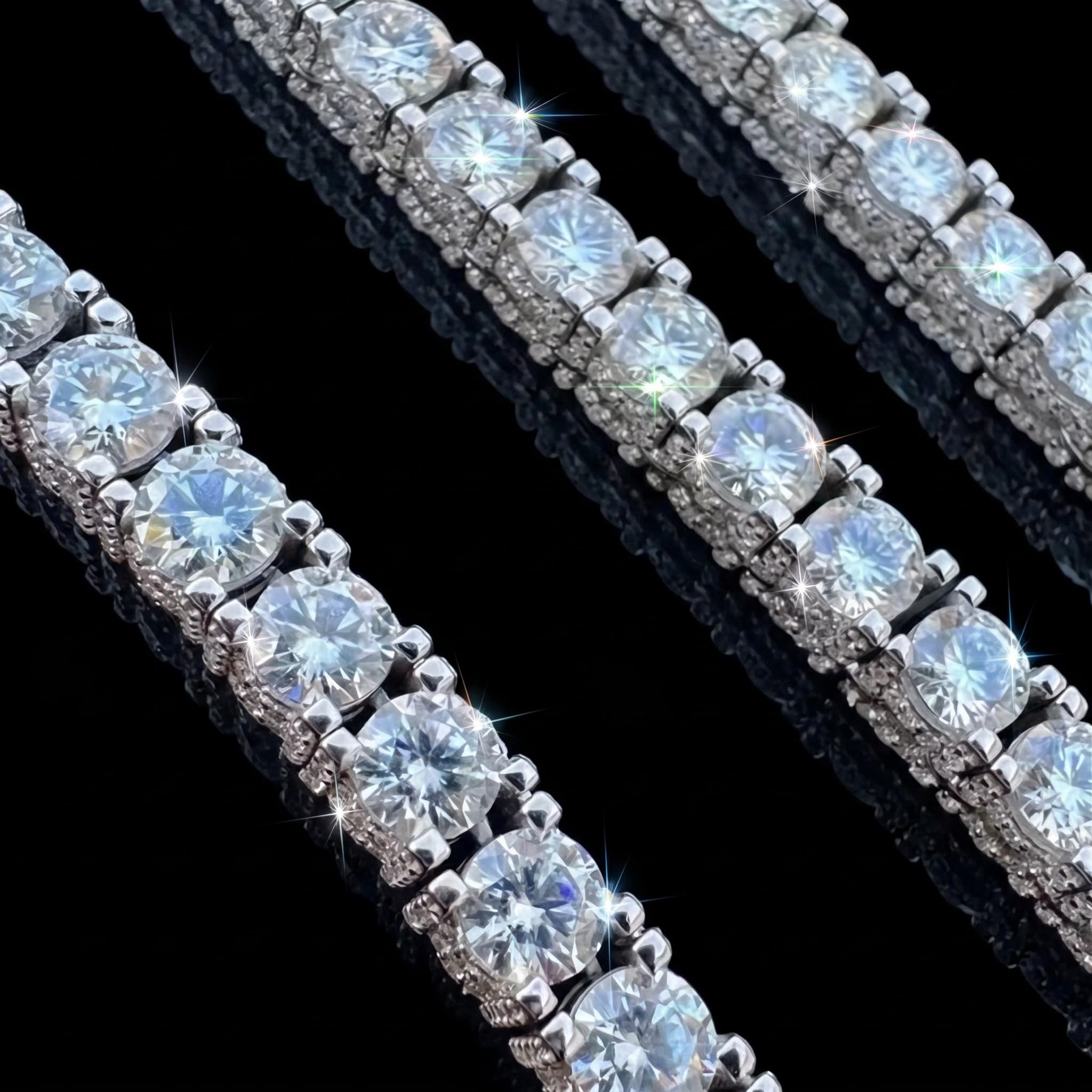 925 Silver & VVS1 Moissanite 5mm Tennis Chain with Iced Out Sides 925 Silver & VVS1 Moissanite 5mm Tennis Chain with Iced Out Sides