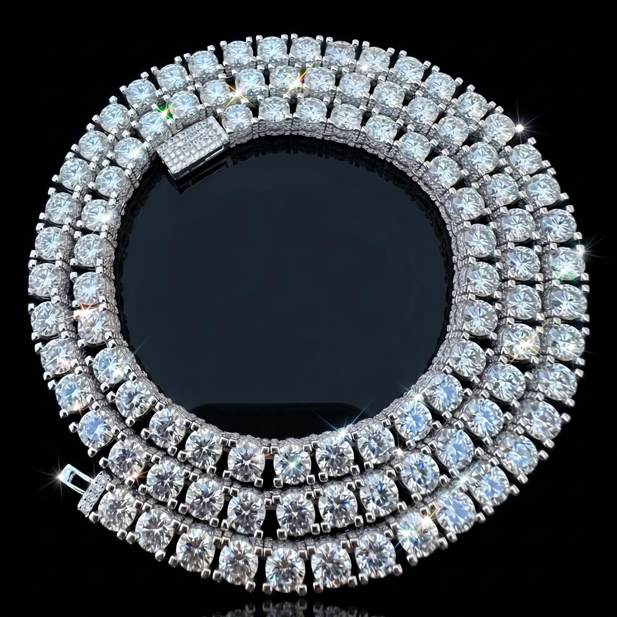 925 Silver & VVS1 Moissanite 5mm Tennis Chain with Iced Out Sides 925 Silver & VVS1 Moissanite 5mm Tennis Chain with Iced Out Sides