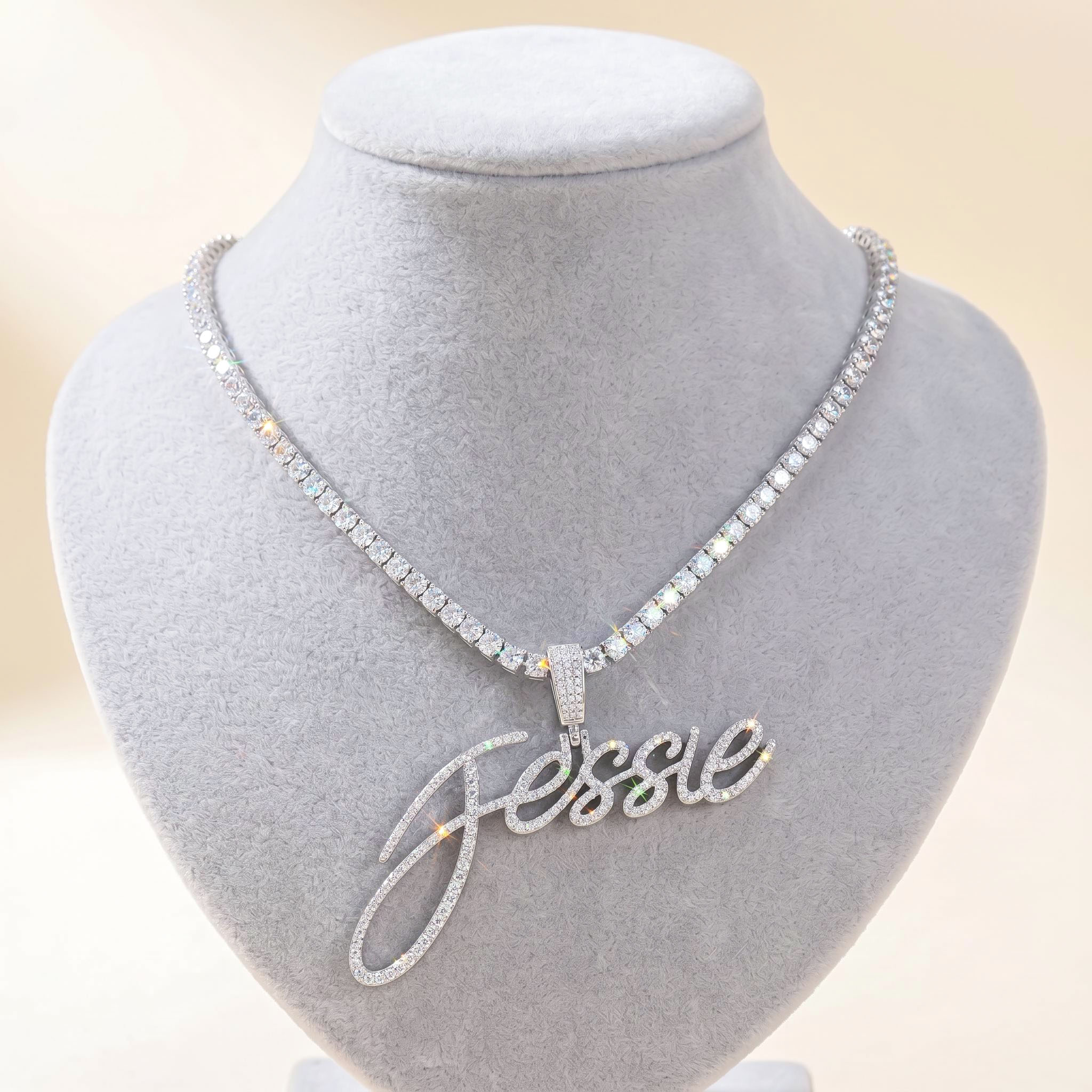 925S & VVS Moissanite Custom Personalized Name Letter Pendant