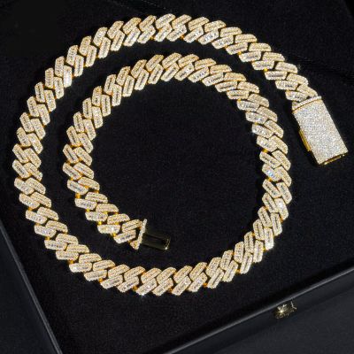 925S & VVS Moissanite 12mm Baguette Cut Prong Cuban Link Chain