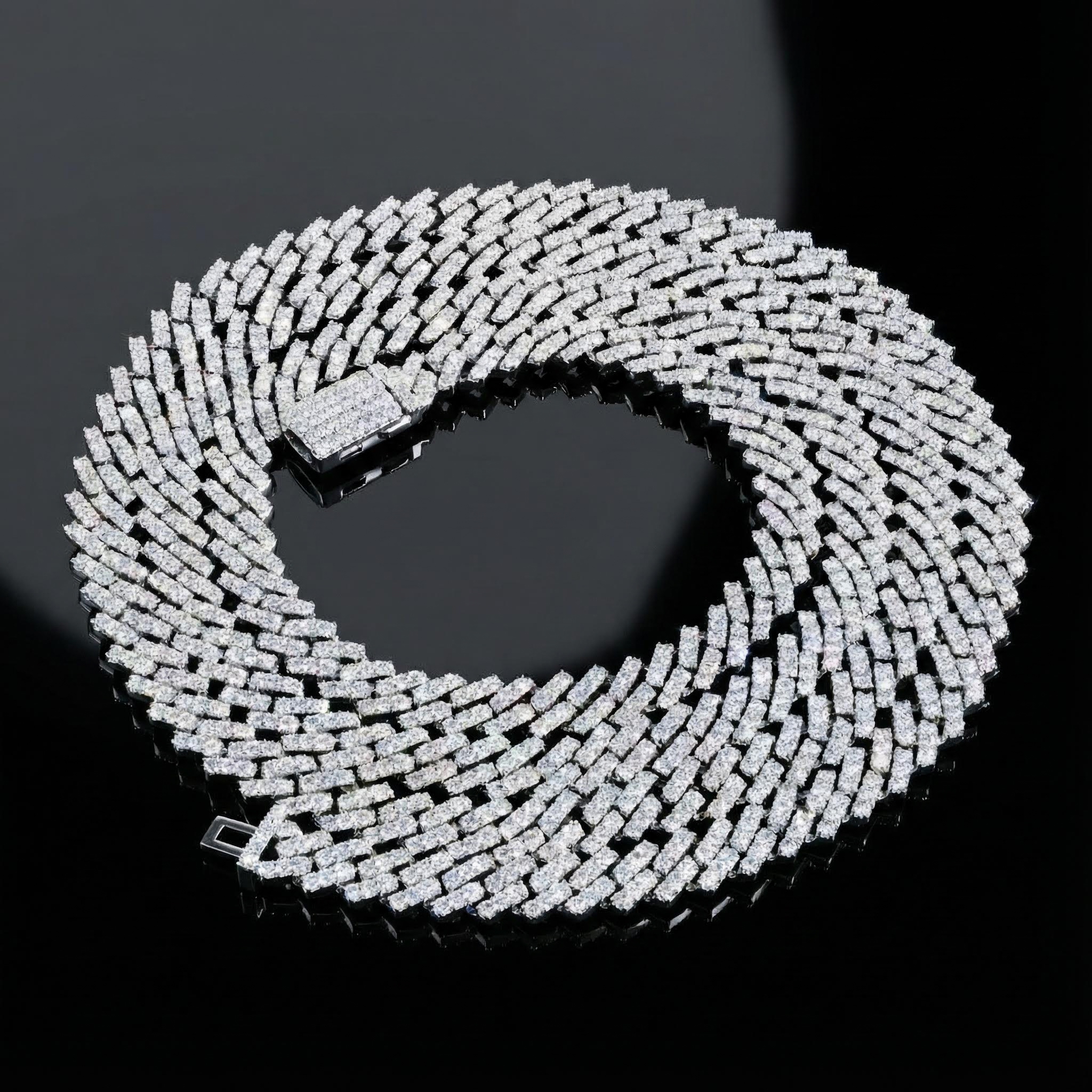 925S & VVS Moissanite 5mm Prong Cuban Link Chain