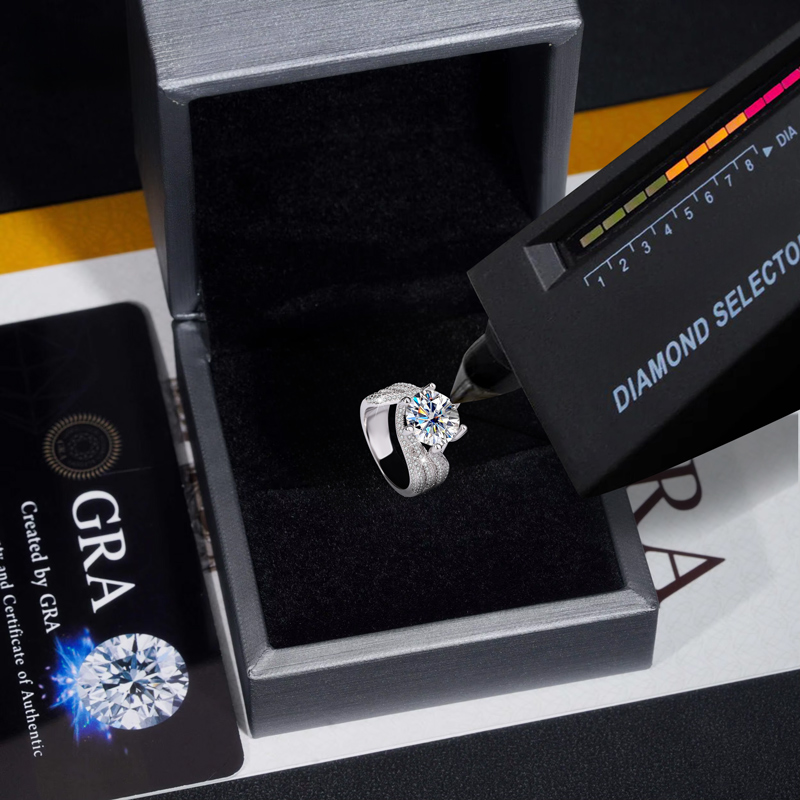 925S & VVS Moissanite 3CT/5CT Brilliant Round Cut Wedding Engagement Ring 925S & VVS Moissanite 3CT/5CT Brilliant Round Cut Wedding Engagement Ring