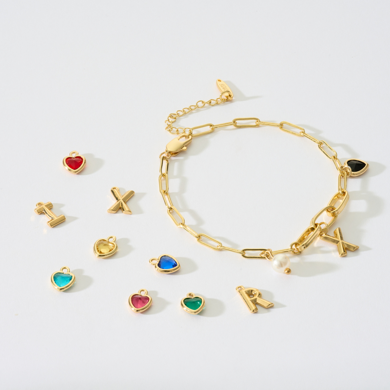 Letters & Heart-shaped Gemstone Paperclip Chain Bracelet with Pearl Charm Letters & Heart-shaped Gemstone Paperclip Chain Bracelet with Pearl Charm