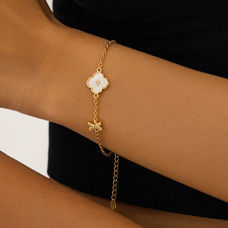 Letter & Clover Mother of Pearl Chain Bracelet