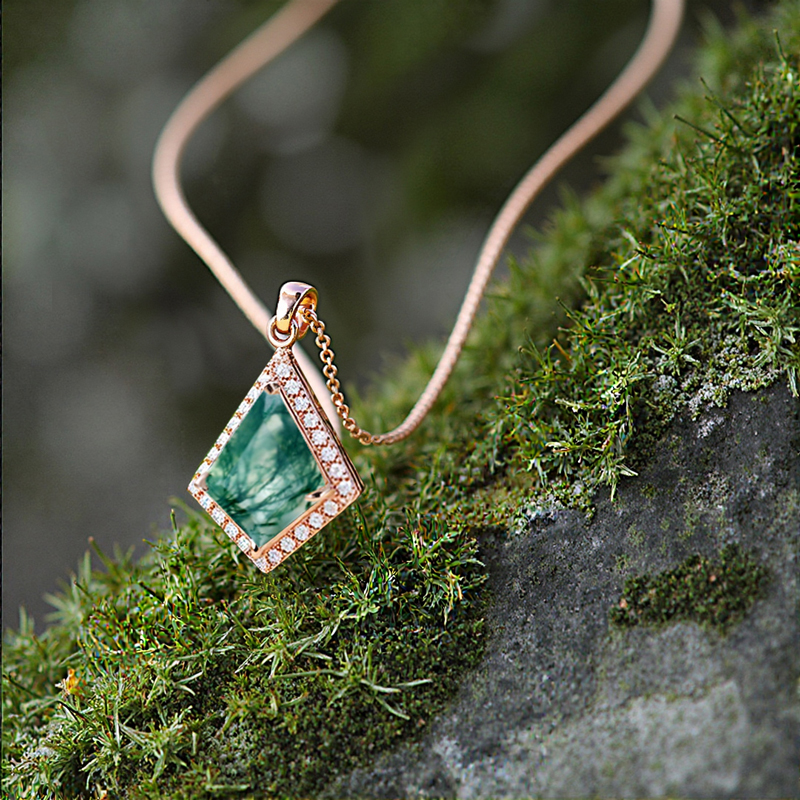 1.41CT Kite Cut Moss Agate Women Diamond Halo Accented  S925 Silver Pendant Necklace