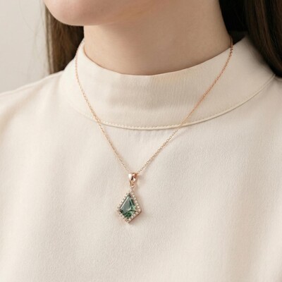 1.41CT Kite Cut Moss Agate Women Diamond Halo Accented  S925 Silver Pendant Necklace