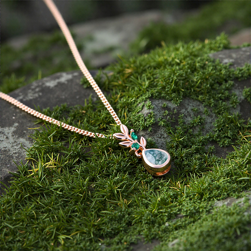 1.245CT Pear Cut Moss Agate & Marquise Cut Diamond S925 Silver With Leaf Accent Pendant Necklace