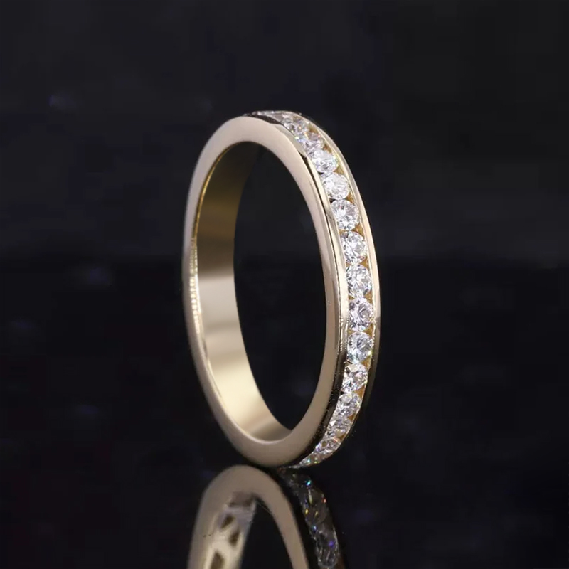 1.35CT Round Cut 925S & VVS Moissanite Woman's Wedding Band