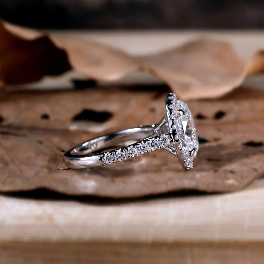 2.5Ct Oval &Round Cut VVS Moissanite S925 Silver Engagement Ring 2.5Ct Oval &Round Cut VVS Moissanite S925 Silver Engagement Ring