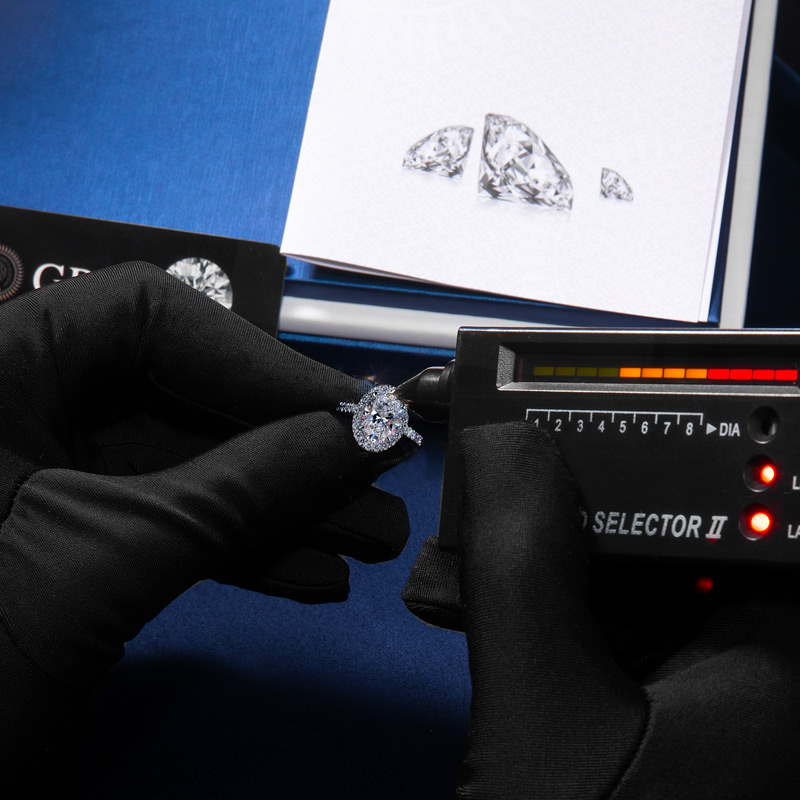 2.5Ct Oval &Round Cut VVS Moissanite S925 Silver Engagement Ring 2.5Ct Oval &Round Cut VVS Moissanite S925 Silver Engagement Ring