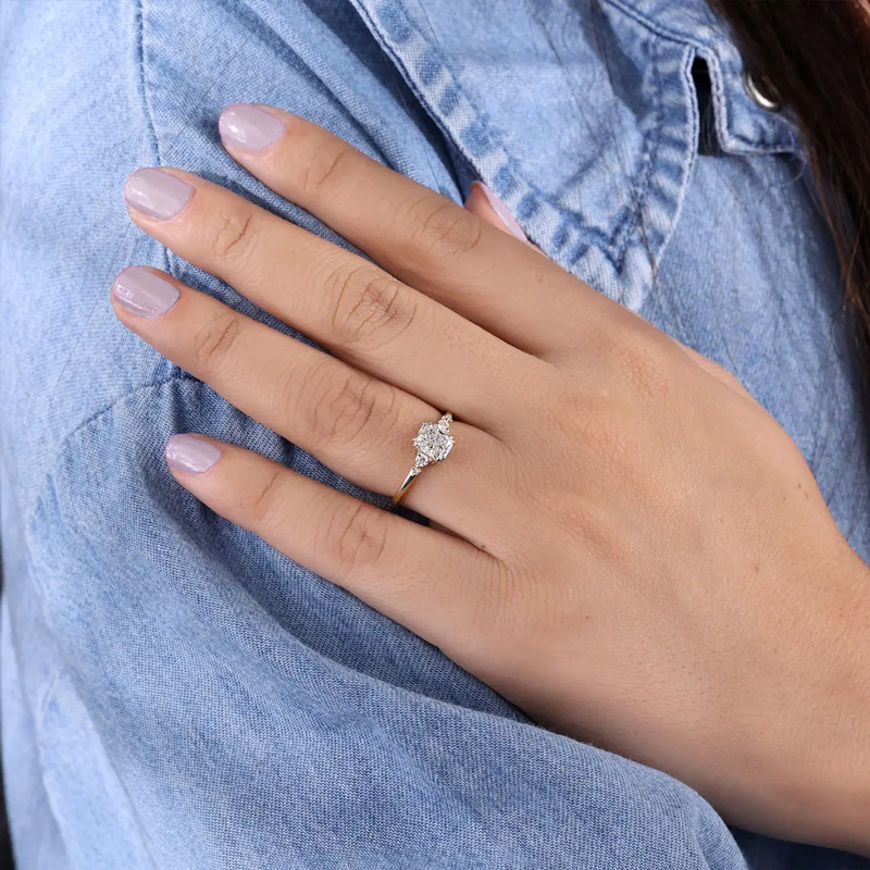 2.2CT Radiant Square & Round Cut VVS Moissanite S925 Silver Engagement Ring 2.2CT Radiant Square & Round Cut VVS Moissanite S925 Silver Engagement Ring