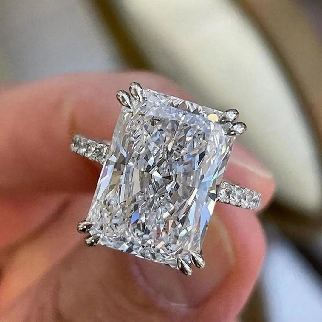 3.26CT Radiant Cut VVS Moissanite S925 Silver Hide Halo Engagement Ring 3.26CT Radiant Cut VVS Moissanite S925 Silver Hide Halo Engagement Ring