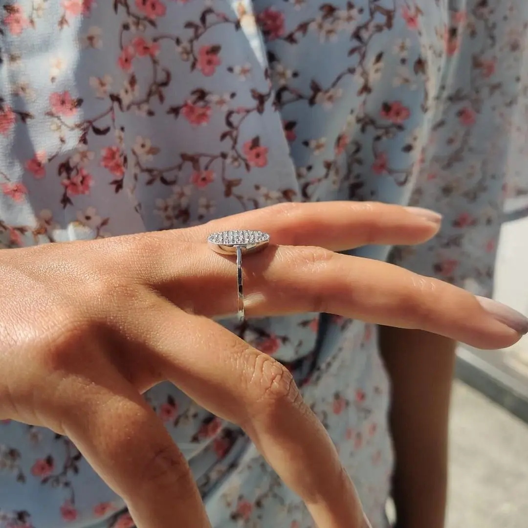 1.32CT Round Moissanite Oval Shaped Cluster Engagement Ring