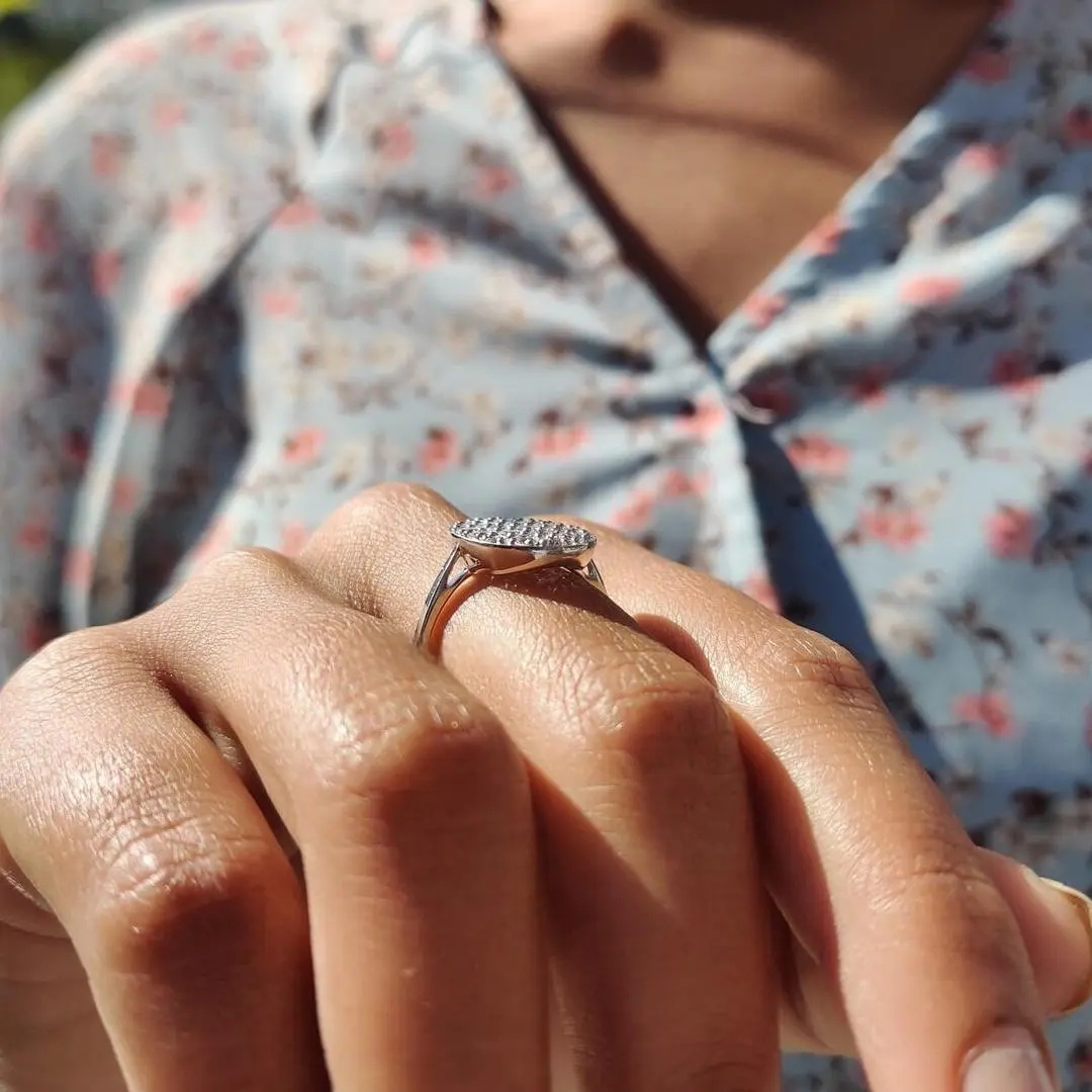 1.32CT Round Moissanite Oval Shaped Cluster Engagement Ring