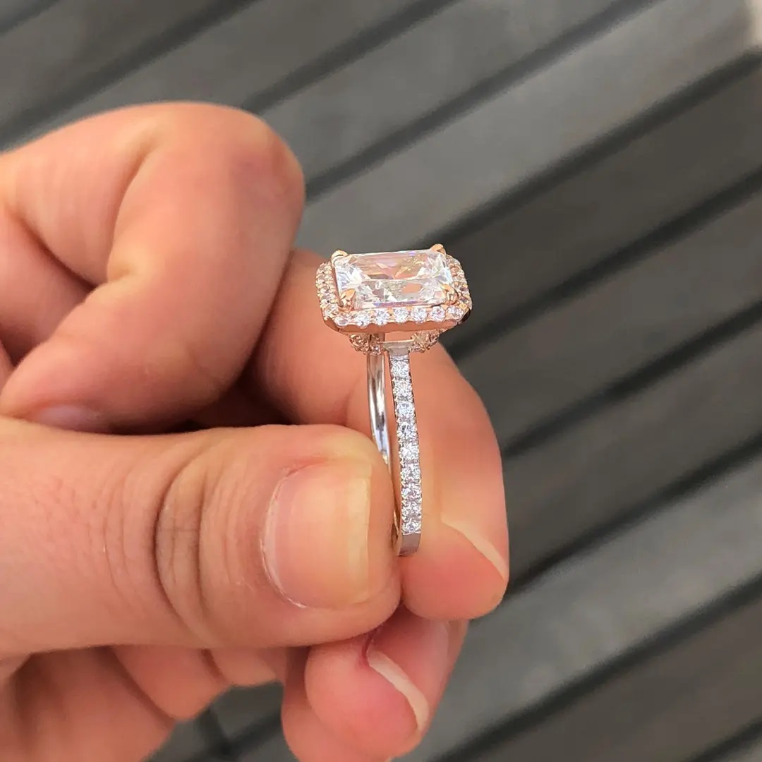 3.53CT Radiant & Round Cut Two-Tone Halo VVS Moissanite S925 Silver Engagement Ring 3.53CT Radiant & Round Cut Two-Tone Halo VVS Moissanite S925 Silver Engagement Ring