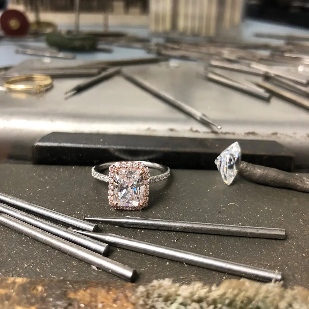 3.53CT Radiant & Round Cut Two-Tone Halo VVS Moissanite S925 Silver Engagement Ring 3.53CT Radiant & Round Cut Two-Tone Halo VVS Moissanite S925 Silver Engagement Ring