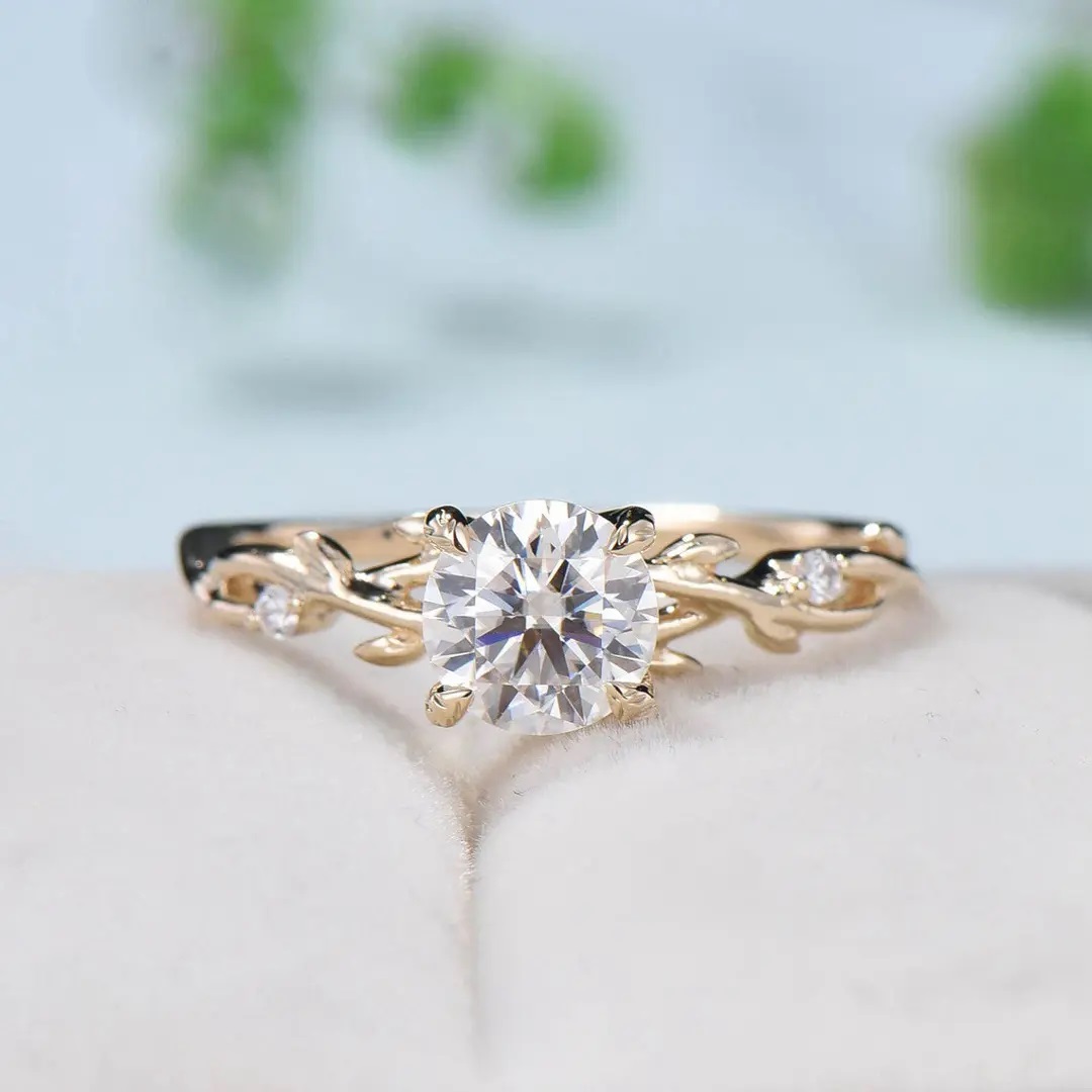 2.06CT Round Cut VVS Moissanite S925 Silver Engagement Ring