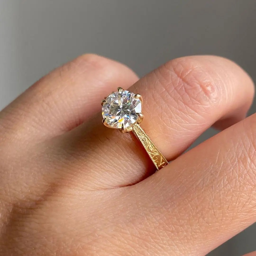 2CT Round Cut VVS Moissanite S925 Silver Engagement Ring