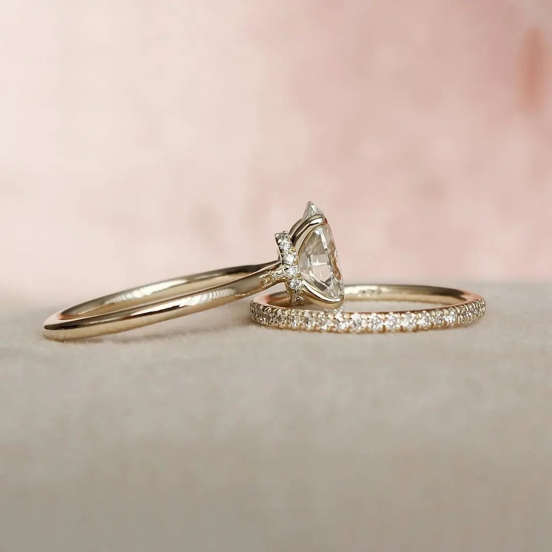 2.6CT Oval & Round Cut VVS Moissanite S925 Silver Engagement Ring Set