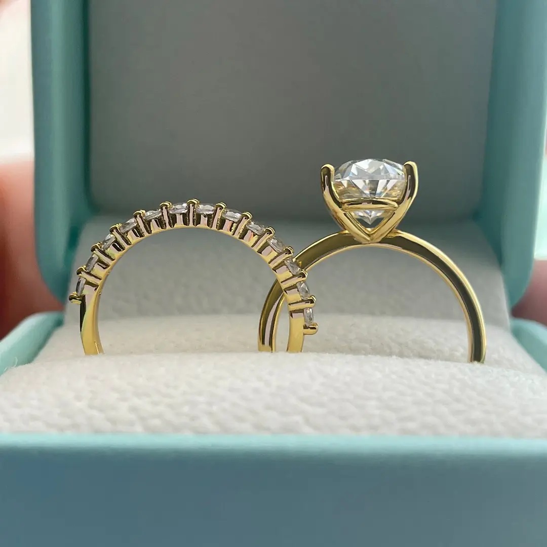 3.24CT Oval & Round Cut VVS Moissanite S925 Silver Engagement Ring Set