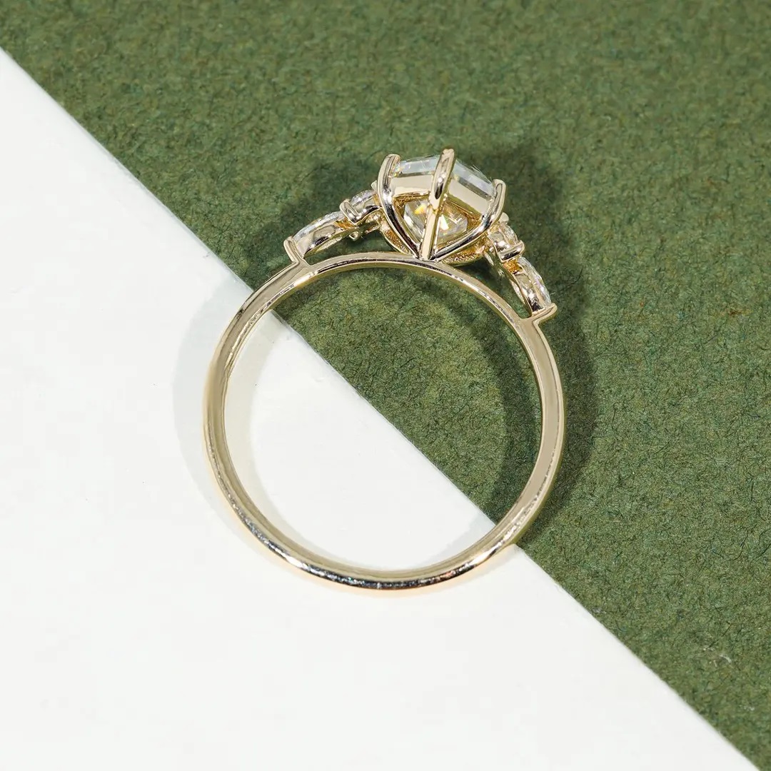 2.26CT Long Hexagon Cut VVS Moissante S925 Silver Engagement Ring 2.26CT Long Hexagon Cut VVS Moissante S925 Silver Engagement Ring