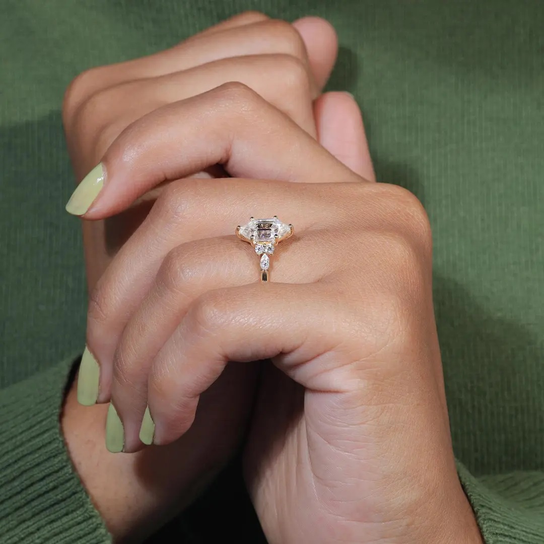 2.26CT Long Hexagon Cut VVS Moissante S925 Silver Engagement Ring 2.26CT Long Hexagon Cut VVS Moissante S925 Silver Engagement Ring