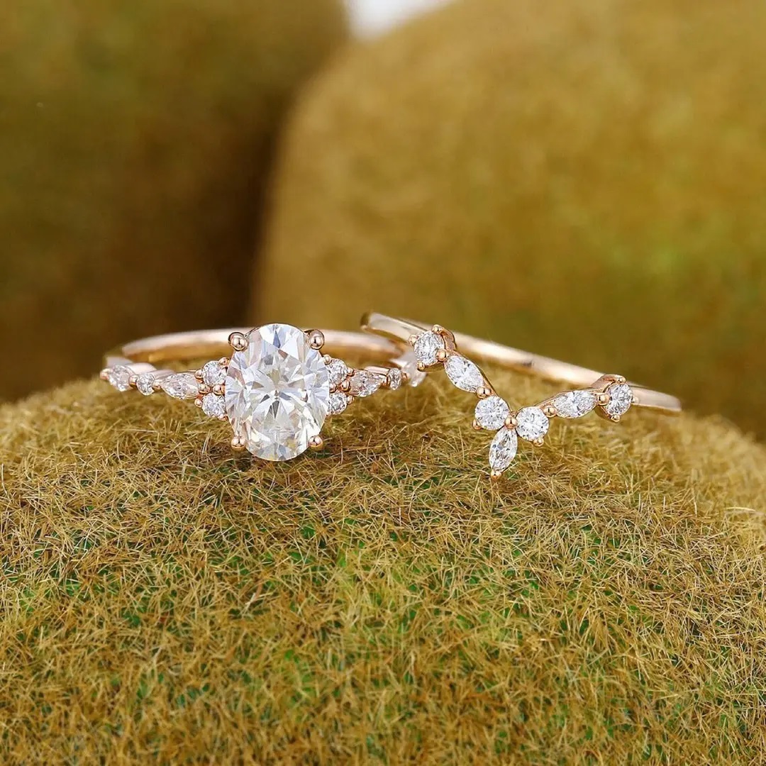 3.07CT Oval & Round Cut VVS Moissanite S925 Silver Engagement Ring Set