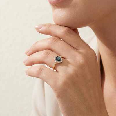 2.314CT Green Oval & Round Cut Gemstones Engagement Ring