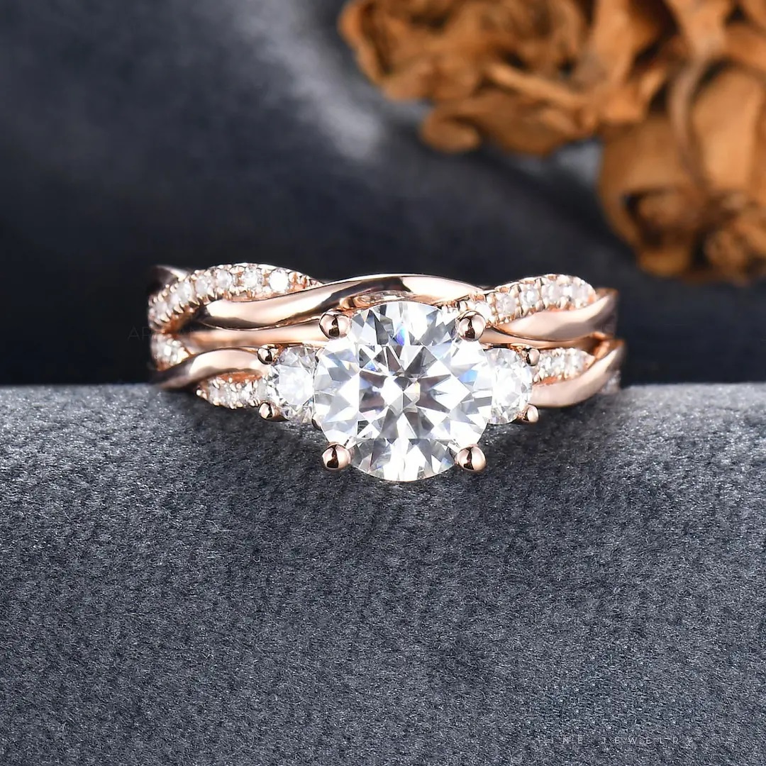 3.2CT Round Cut VVS Moissanite S925 Silver Engagement Ring Set