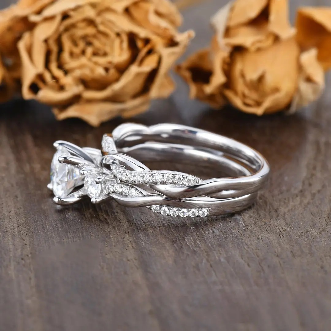 3.2CT Round Cut VVS Moissanite S925 Silver Engagement Ring Set