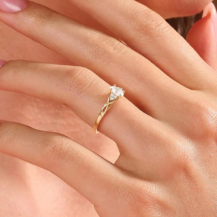 1.18CT Oval & Round Cut VVS Moissanite S925 Silver Engagement Ring