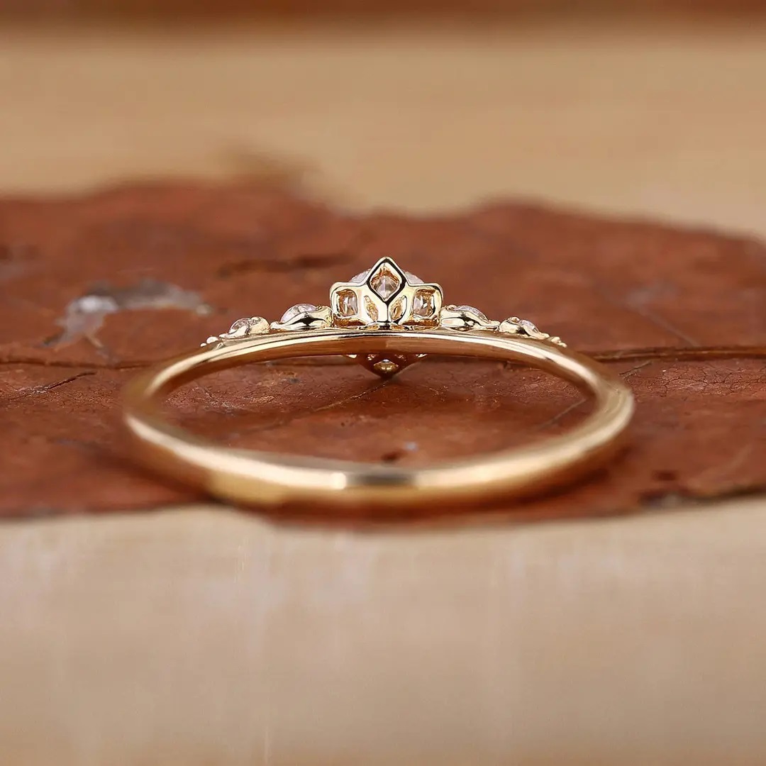 0.68CT Round Cut VVS Moissanite S925 Silver Engagement Ring