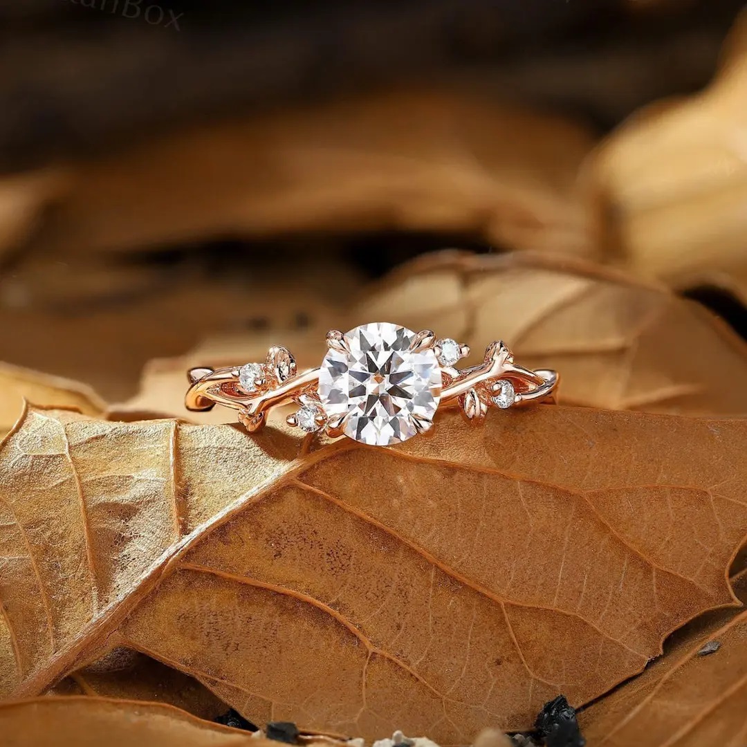 2.04CT Round Cut VVS Moissanite S925 Silver Engagement Ring