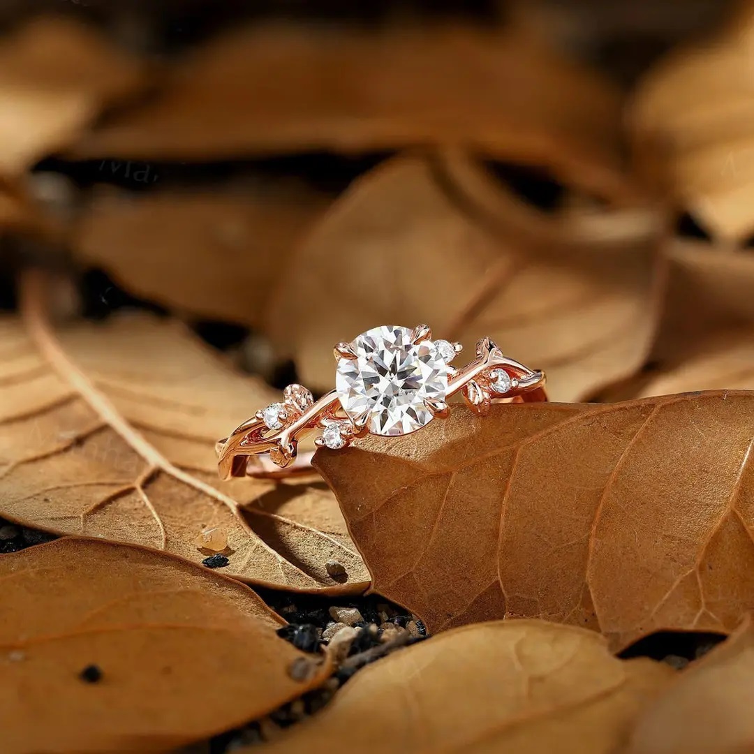 2.04CT Round Cut VVS Moissanite S925 Silver Engagement Ring