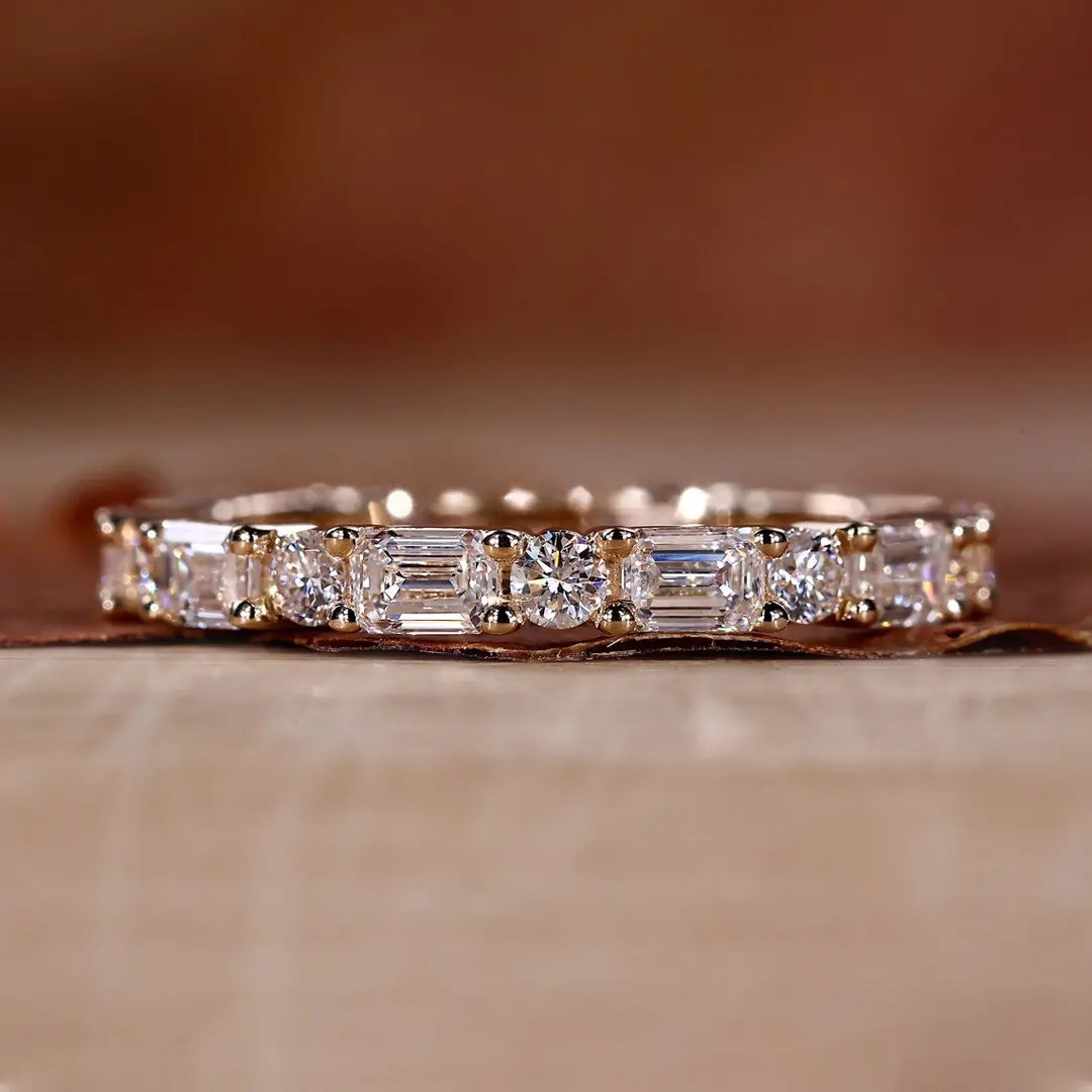 1.2CT Emerald & Round Cut VVS Moissanite S925 Silver Wedding Band