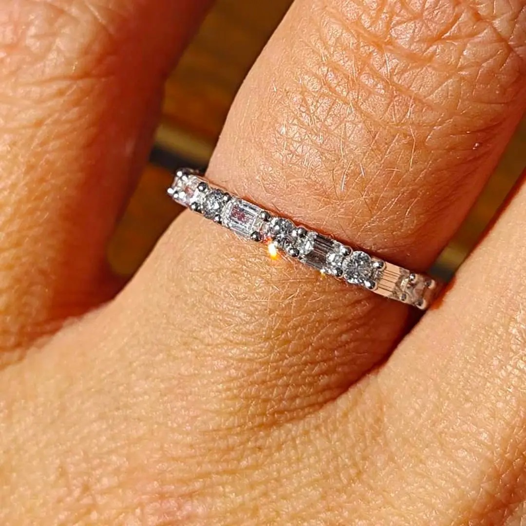 1.2CT Emerald & Round Cut VVS Moissanite S925 Silver Wedding Band