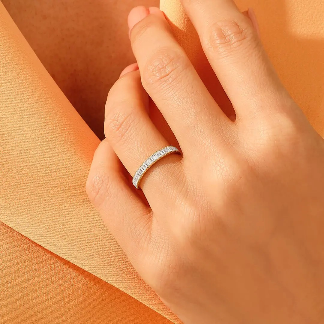 0.5CT Emerald Cut VVS Moissanite S925 Silver Wedding Band