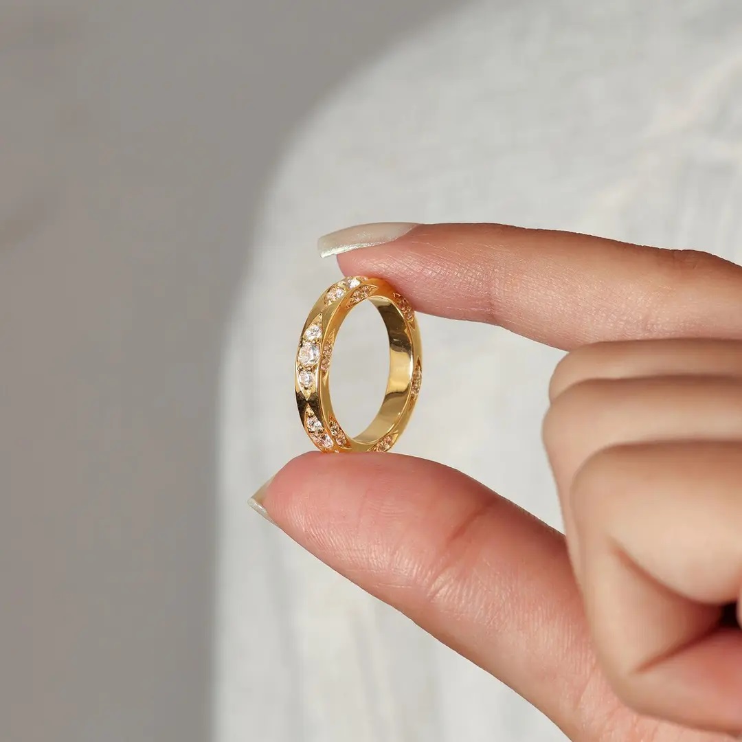 0.96CT Round Cut VVS Moissanite S925 Silver Wedding Band